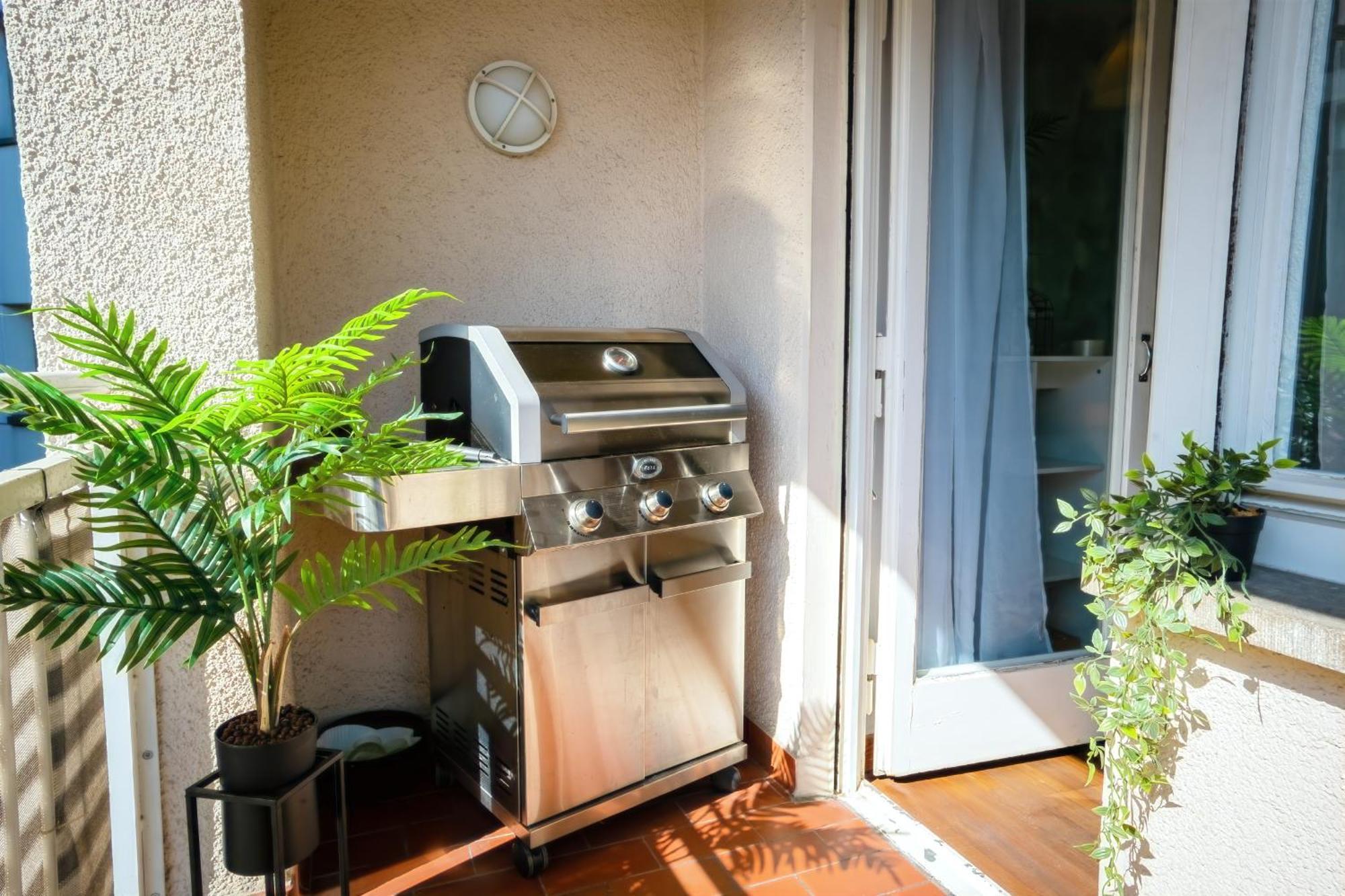 The Big Muenster Fuer Bis Zu 12, Whirlpool, Sauna, Zentral, Tischfussball, Balkon, Gasgrill Ульм Екстер'єр фото