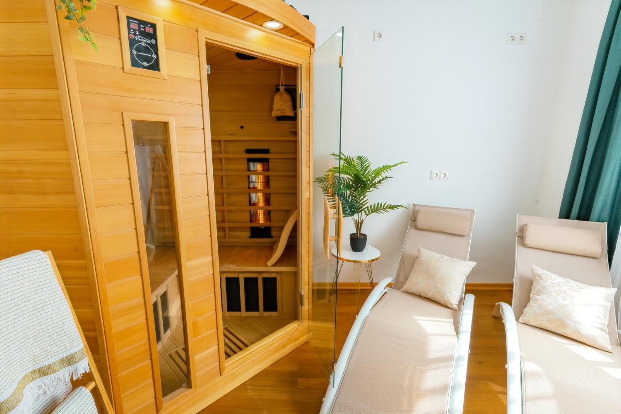 The Big Muenster Fuer Bis Zu 12, Whirlpool, Sauna, Zentral, Tischfussball, Balkon, Gasgrill Ульм Екстер'єр фото