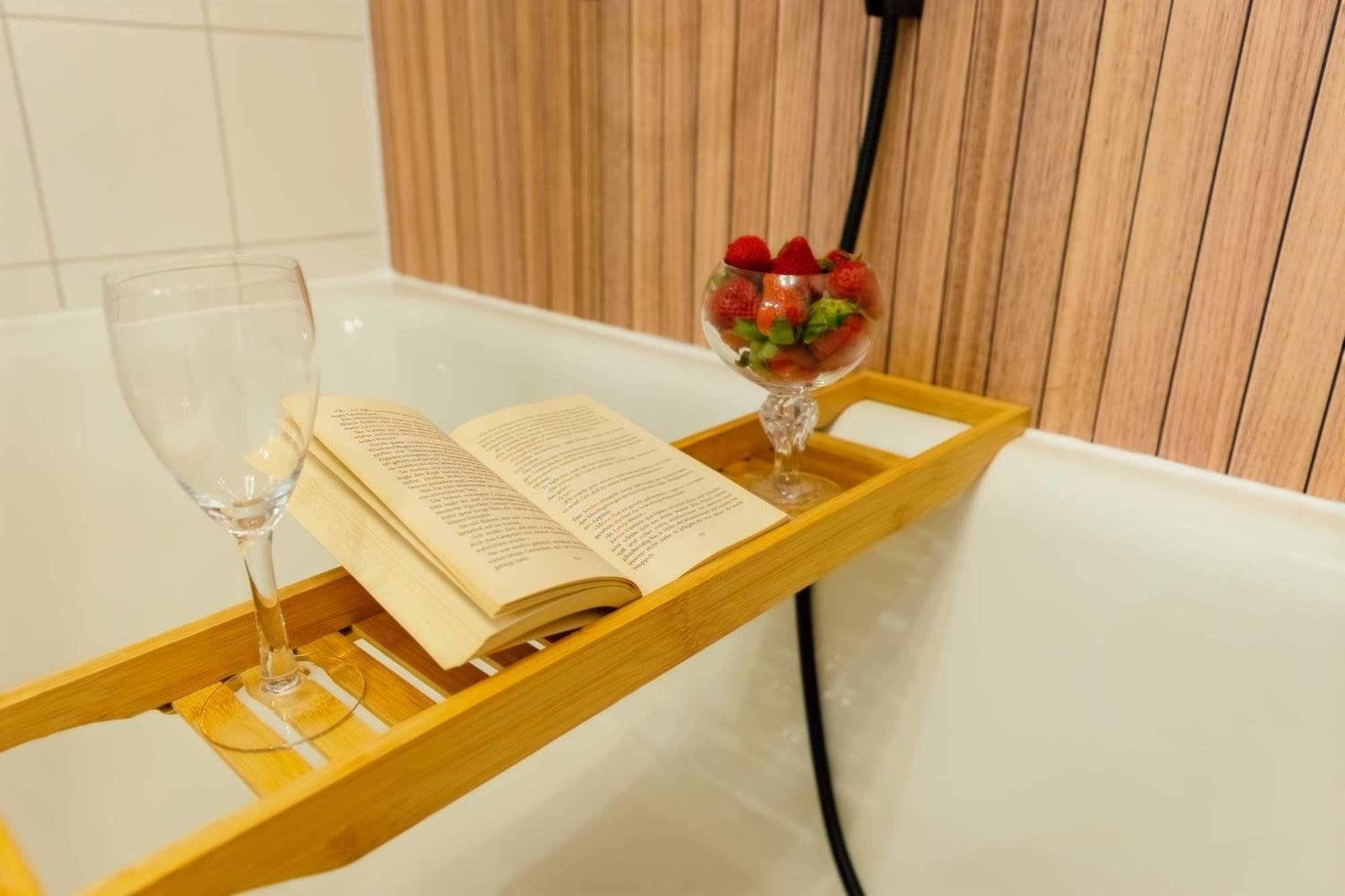 The Big Muenster Fuer Bis Zu 12, Whirlpool, Sauna, Zentral, Tischfussball, Balkon, Gasgrill Ульм Екстер'єр фото